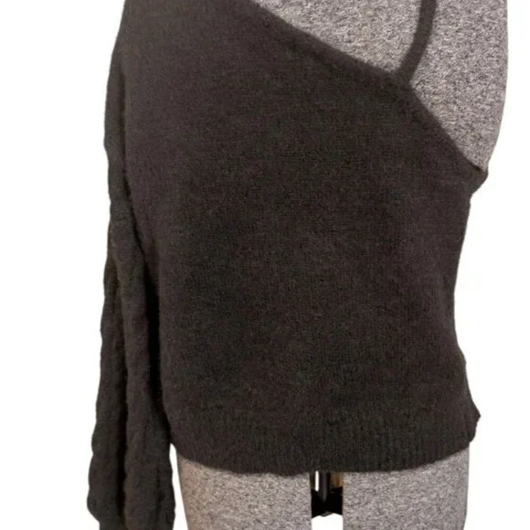NWT Wild Fable Dark Gray One Shoulder Cable Knit Sweater L - Picture 3 of 8